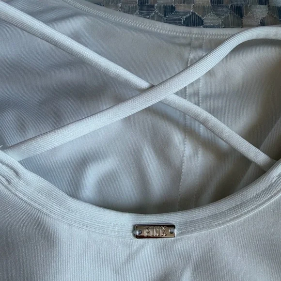 PINK Active sports bra. Ultimate lightly lined. Large.White.Strappy back detail. - Picture 6 of 14